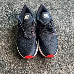 NIKE Zoom Pegasus 35 NWOT